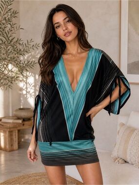 Bebe kimono style Deep V neckline dress top XS